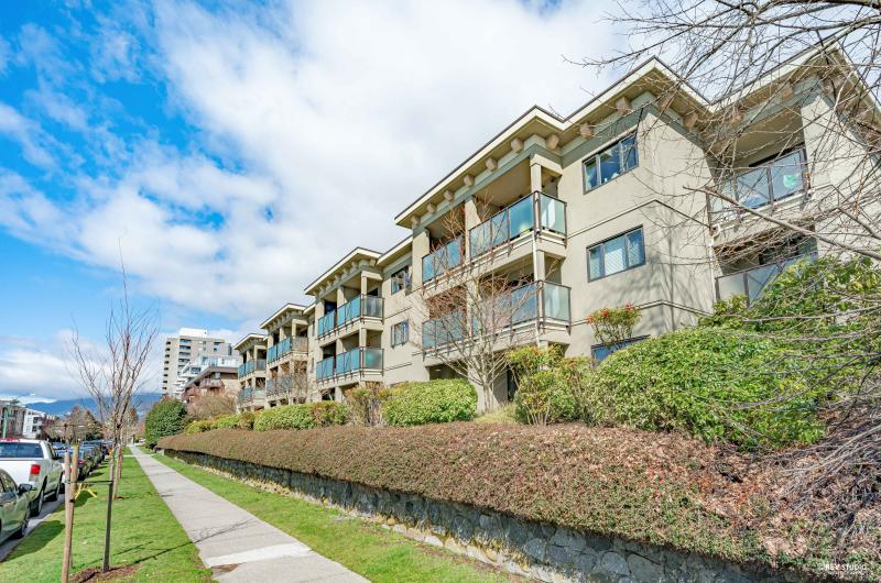 205 - 140 E 4th Street, Lower Lonsdale, North Vancouver 2